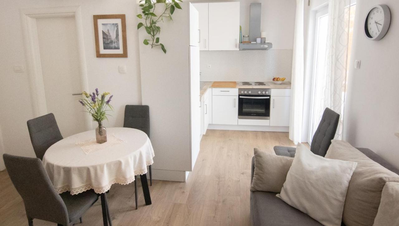 Apartman Grepo Makarská Exteriér fotografie